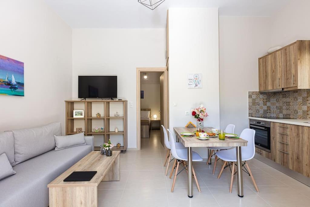 Aretousa Apt, Next To The Beach! 公寓 *
