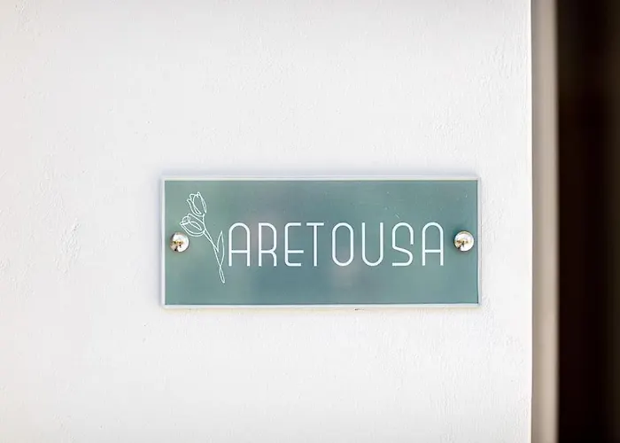 Aretousa Apt, Next To The Beach!