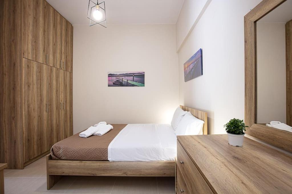 Aretousa Apt, Next To The Beach! Apartment *